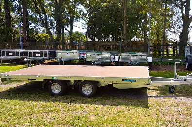 TANATECH Autopřepravník Eduard 4020 plato 2700kg 56cm 10" kola nájezdy