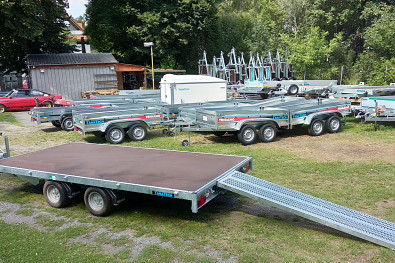 TANATECH Autopřepravník Eduard 4020 plato 2700kg 56cm 10" kola nájezdy