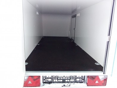 Skříňový přívěs Mini Cargo TF 5 3m 750kg  (boční dveře a kotvící úchyty jsou příplatková výbava)