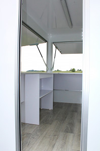 Přívěs stánek TFS 252.01 1300kg - prodejní pult