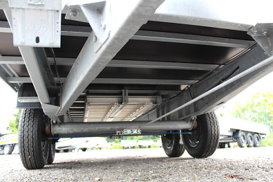 Přívěs UNK 2000x4000 valník 3500kg napr. 4400kg