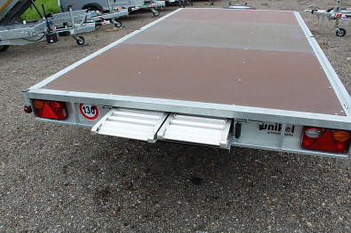 Přívěs UNK 2000x4000 valník 3500kg napr. 4400kg