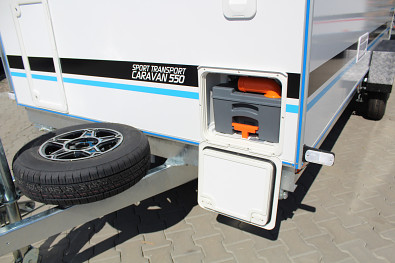Přívěs skříňový Tomplan TFS 550.00 2700kg Speed caravan vč. zadních dvoukř. dveř