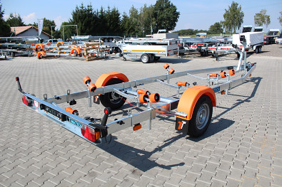 Přívěs na loď BT-1300 XL 1300kg