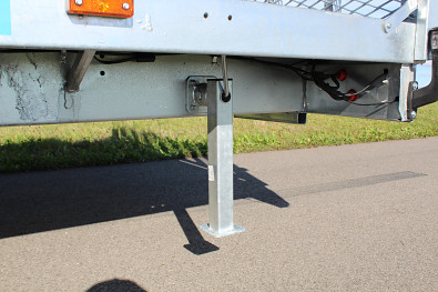TANATECH Přívěs Lider plato 5,06x2,15 3500kg stav. oje, nájezdy, hydr. sklopný