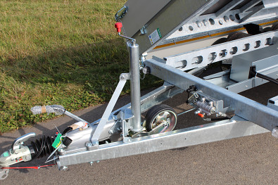 Tanatech sklápěcí přívěs Přívěs Eduard 3-stranný sklápěč 3518 3500kg Kombi hydraulika
