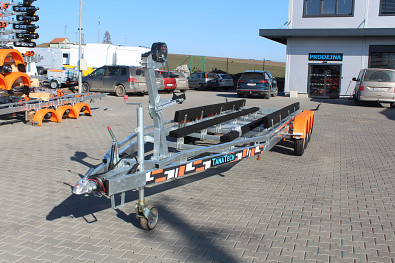 Přívěs na loď Thomas BT-3500L 3500kg kobercové lyžiny