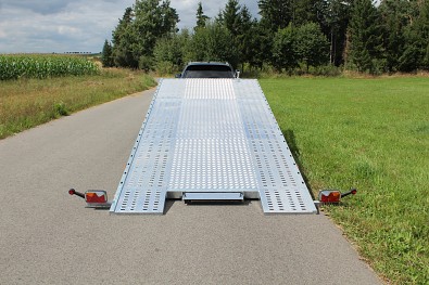 TANATECH Přívěs Balhanger OptiLift 3550 3500kg autopřepravník