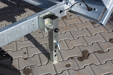 TANATECH Přívěs Eduard 2615 1-stranný sklápěč 1500kg kola R13 vč. nájezdů