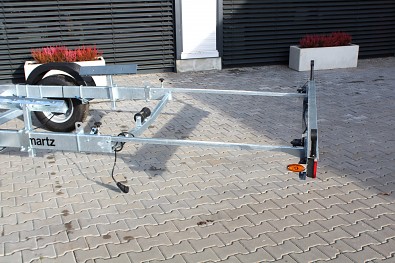 TANATECH Lodní přívěs MARTZ Yacht 1300kg přívěs na lodě, přívěs na přepravu lodí lodě