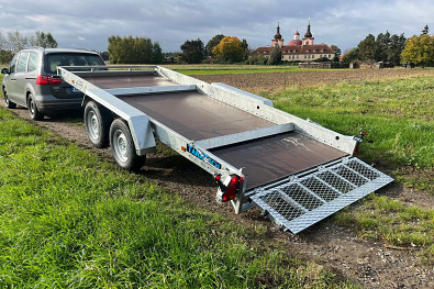 TANATECH Přepravník aut a bagrů Lider 4,5x1,9 3500kg hydr. sklopný