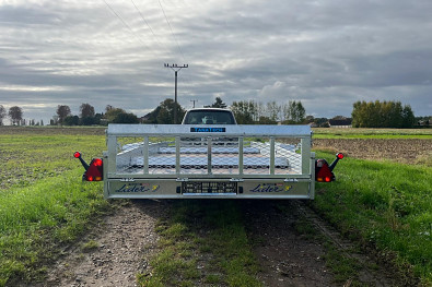TANATECH Přepravník aut a bagrů Lider 4,5x1,9 3500kg hydr. sklopný