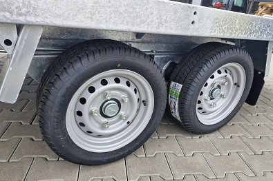 TANATECH - Přívěs Lider plato 4,06x2,15 3500kg stav. oje, nájezdy