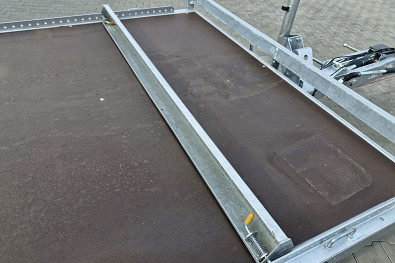 TANATECH - Přívěs Lider plato 4,06x2,15 3500kg stav. oje, nájezdy