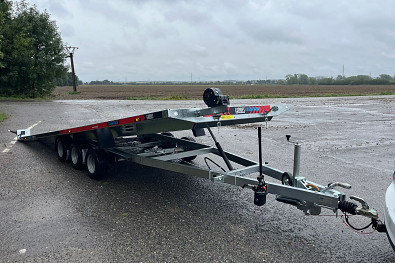 TANATECH Přívěs Lorries PLI35-6021 3500kg hydr. sklopný na přepravu aut
