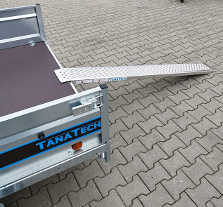 Nájezd alu rovný 2000x200mm nosnost 200kg/ks použitý na přívěsu TANATECH