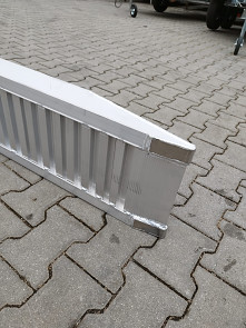 Nájezd hliníkový Heavy Duty 300x30cm, nosnost 1650kg/ks TANATECH vyztužená najížděcí plocha