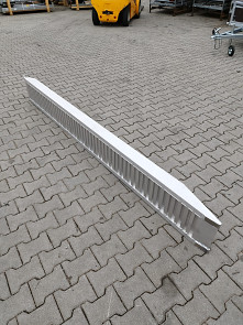 Nájezd hliníkový Heavy Duty 300x30cm, nosnost 1650kg/ks TANATECH masivní ALU profil nájezdu