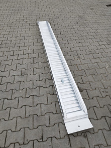 Nájezd hliníkový Heavy Duty 300x30cm, nosnost 1650kg/ks TANATECH spodní strana