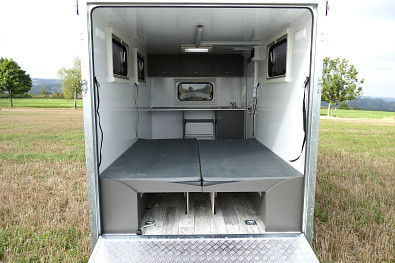 Přívěs Tomplan TFS 360.01 1300kg Midi Sport Karavan