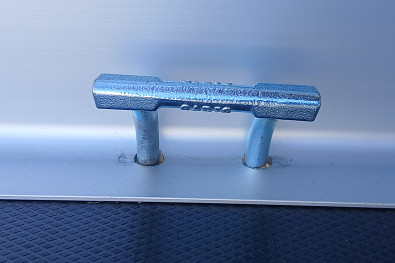 TANATECH Přívěs Saris MP 305 153 2700kg vč. nájezdů