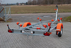 Přívěs na loď Thomas BT-1500L 1500kg